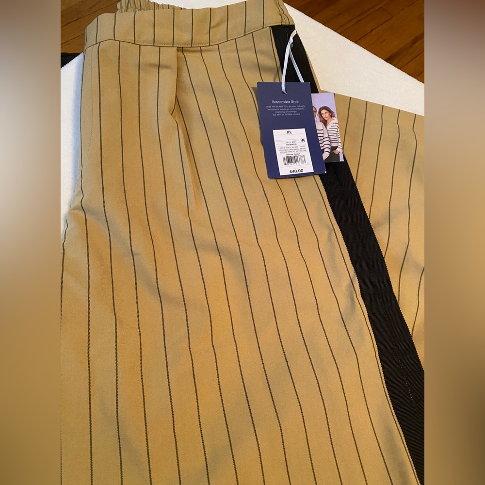 - La Ligne women’s dress pants NWT